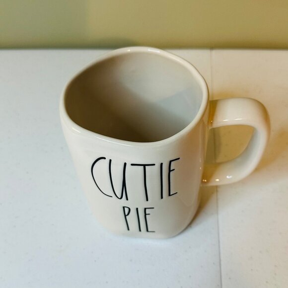 Rae Dunn CUTIE PIE mug Artisan Collection Elongated Letters Valentines Day - Picture 2 of 9